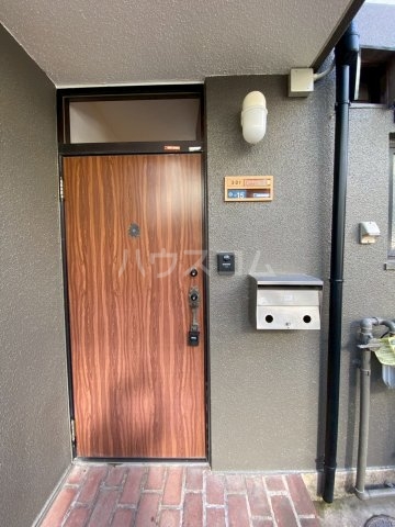 17/25 エントランス