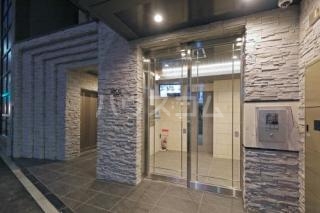 14/20 エントランス