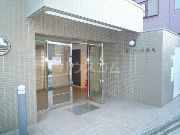 15/17 エントランス