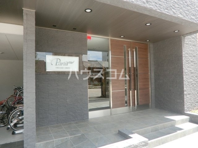 14/15 エントランス