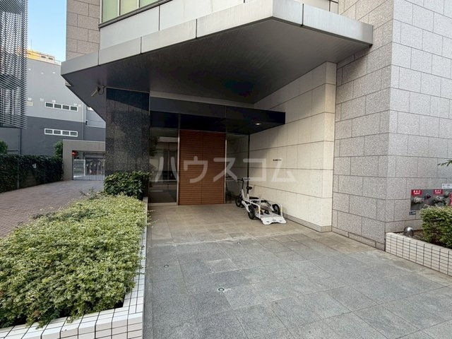 28/29 エントランス