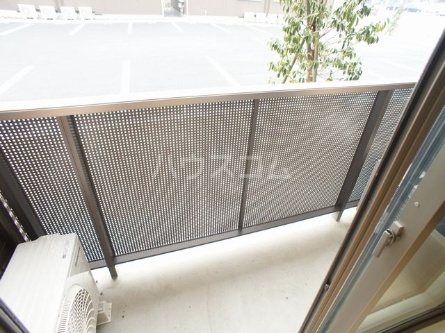 13/20 バルコニー