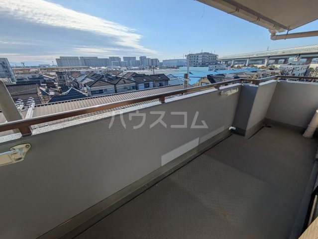 23/30 バルコニー