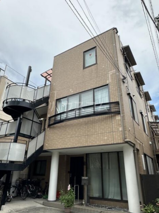 14/24 エントランス