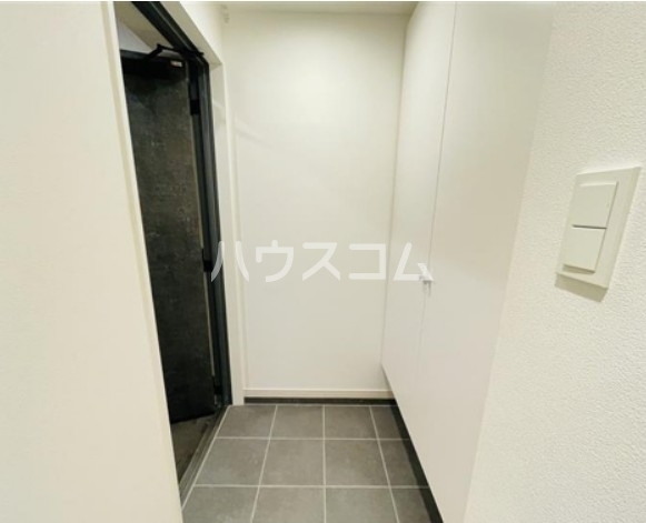 13/30 玄関
