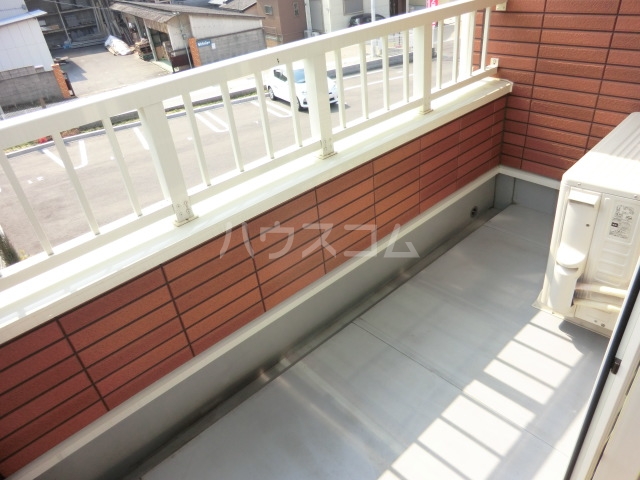15/27 バルコニー