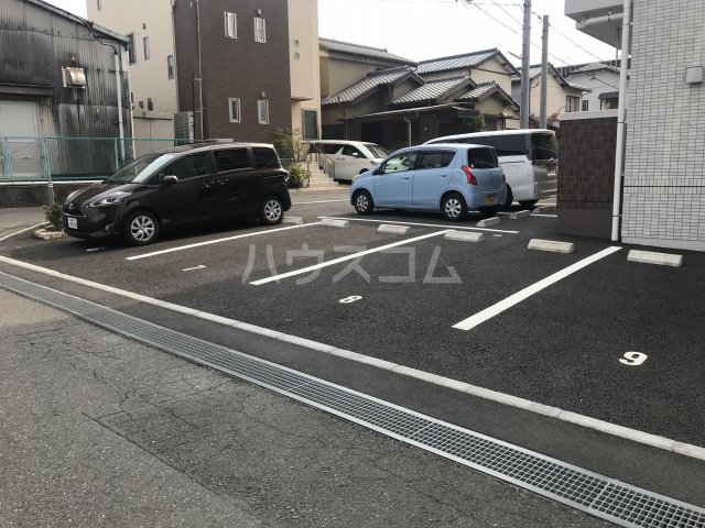3/5 駐車場