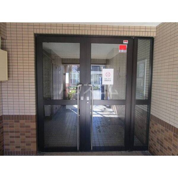 14/22 エントランス