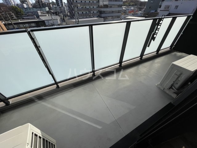 23/30 バルコニー