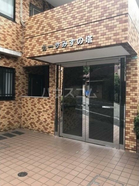 4/4 エントランス