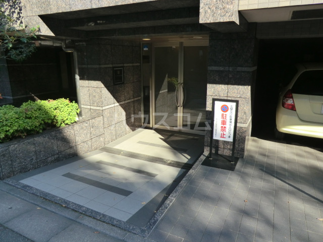 20/28 エントランス