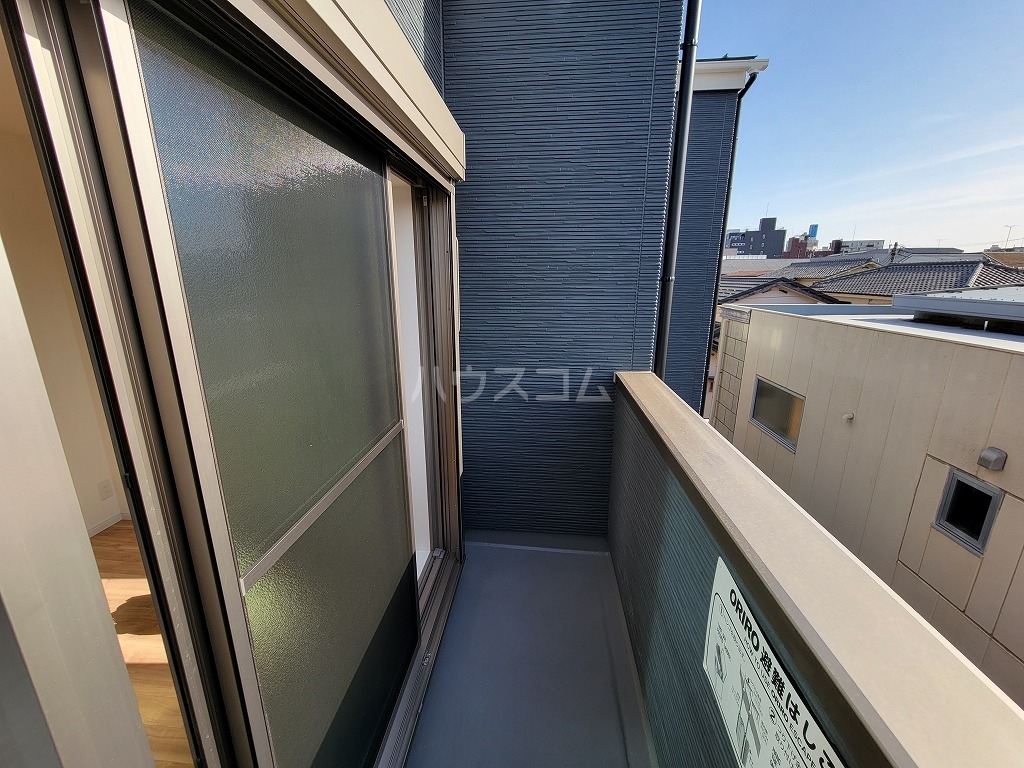 20/30 バルコニー