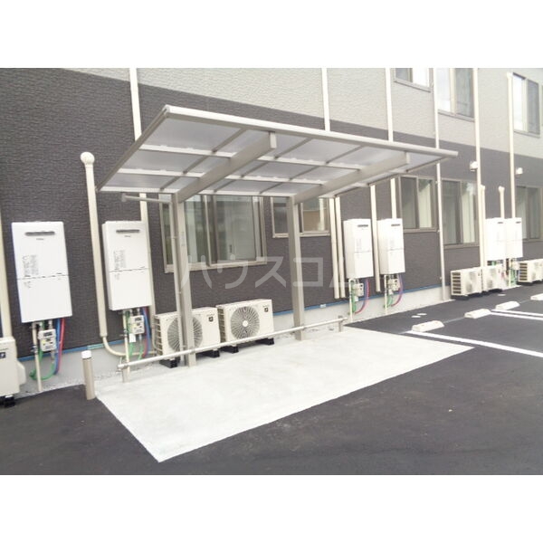 2/4 エントランス