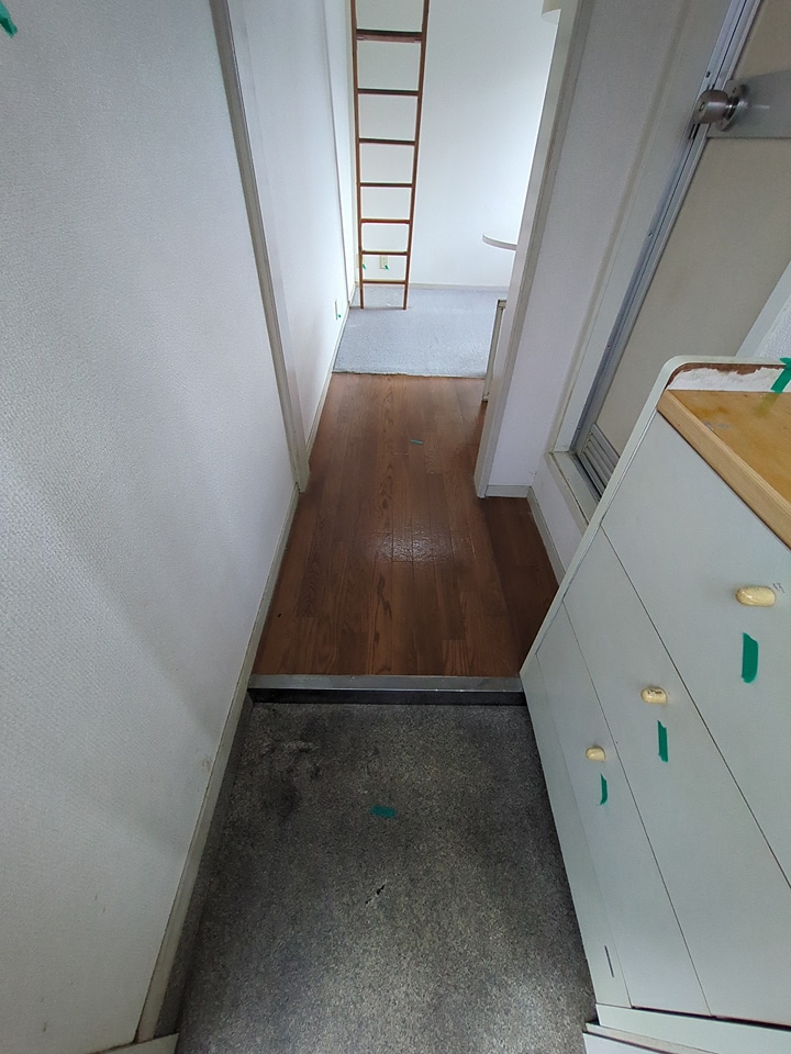 17/30 玄関
