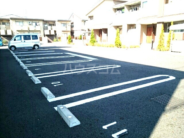 16/26 駐車場