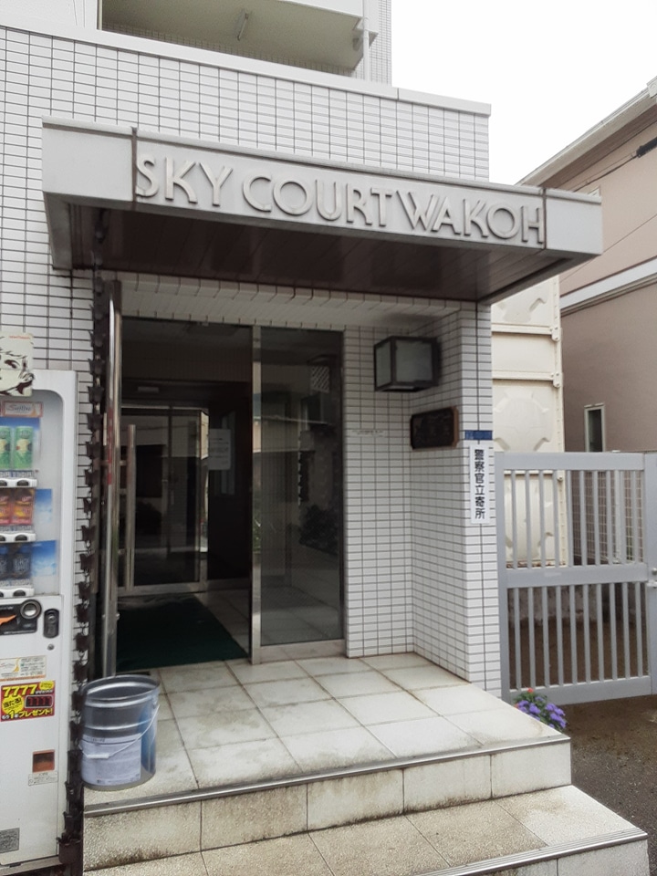 2/5 エントランス