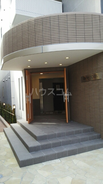 2/10 エントランス