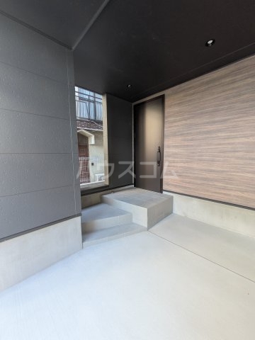 3/4 エントランス