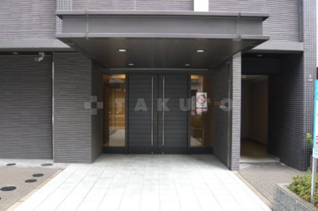 17/25 エントランス