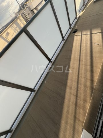 14/27 バルコニー