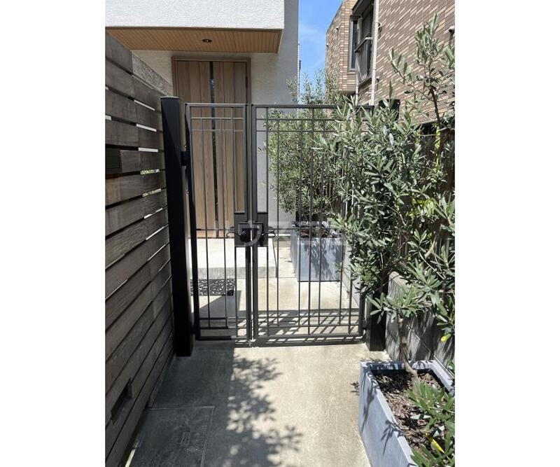 19/29 エントランス