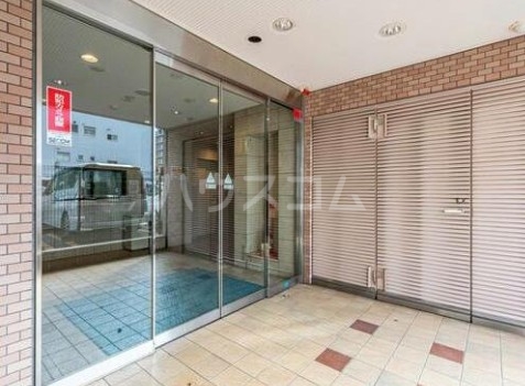 19/20 エントランス