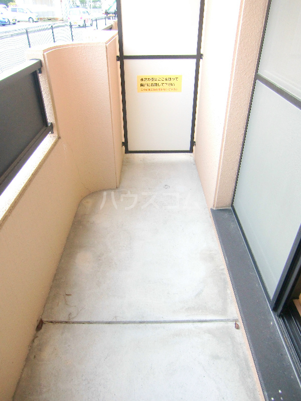 15/28 バルコニー