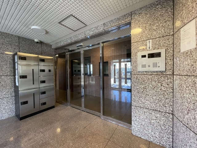 3/4 エントランス