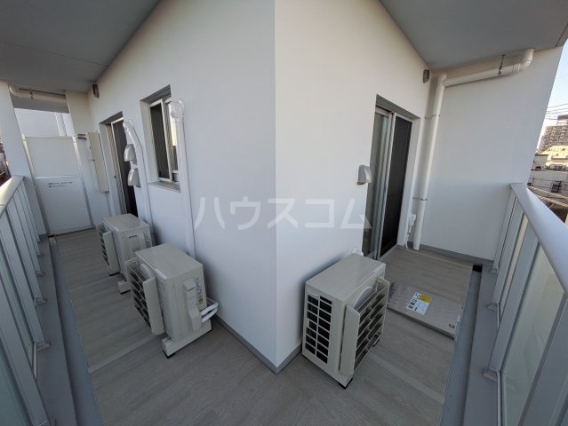 13/21 バルコニー