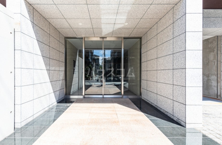 2/8 エントランス