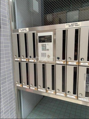 19/20 エントランス