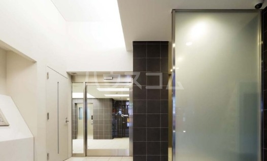 16/25 エントランス