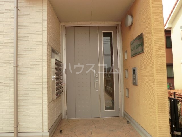 19/28 エントランス