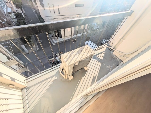 13/30 バルコニー