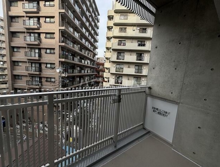 14/16 バルコニー