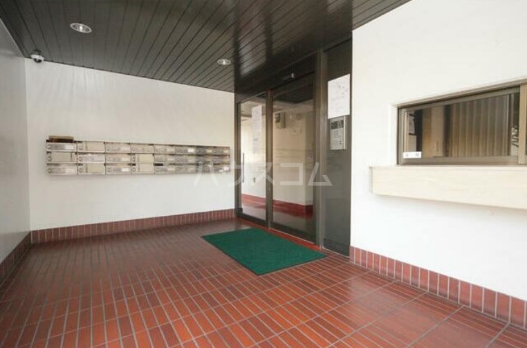 2/8 エントランス