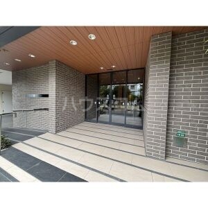 19/21 エントランス