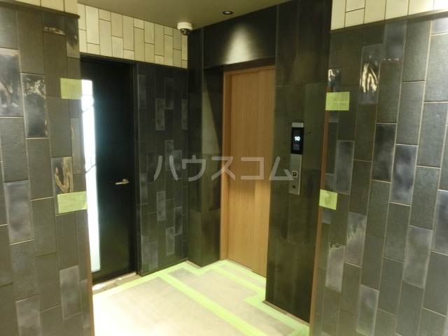 21/25 エントランス