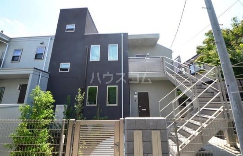 2/5 エントランス