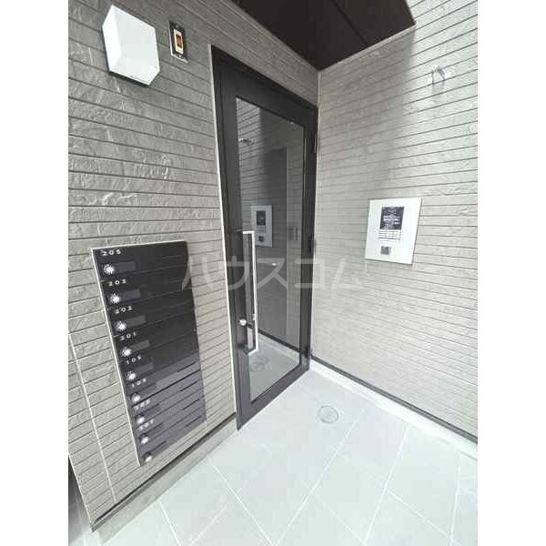 29/30 エントランス