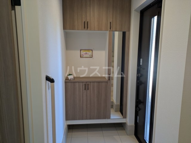 14/30 玄関