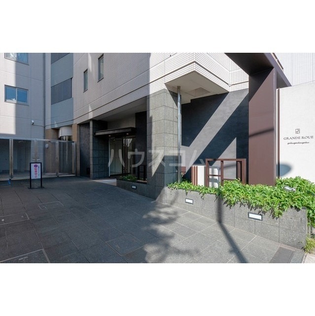 3/10 エントランス