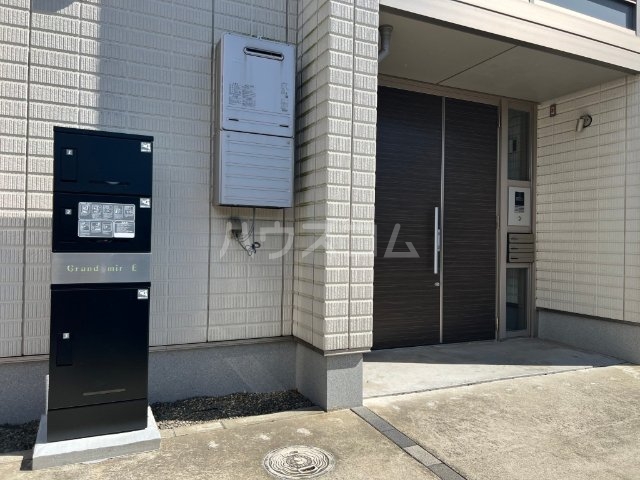 17/18 エントランス