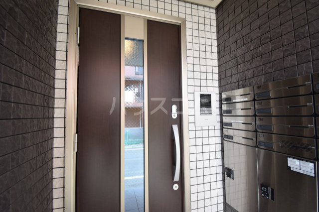 22/30 エントランス