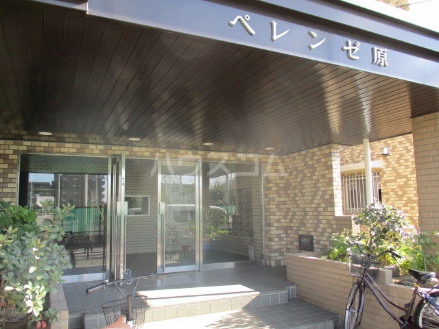 22/27 エントランス