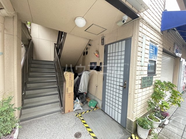 21/24 エントランス