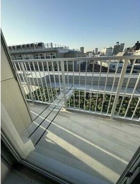 14/23 バルコニー