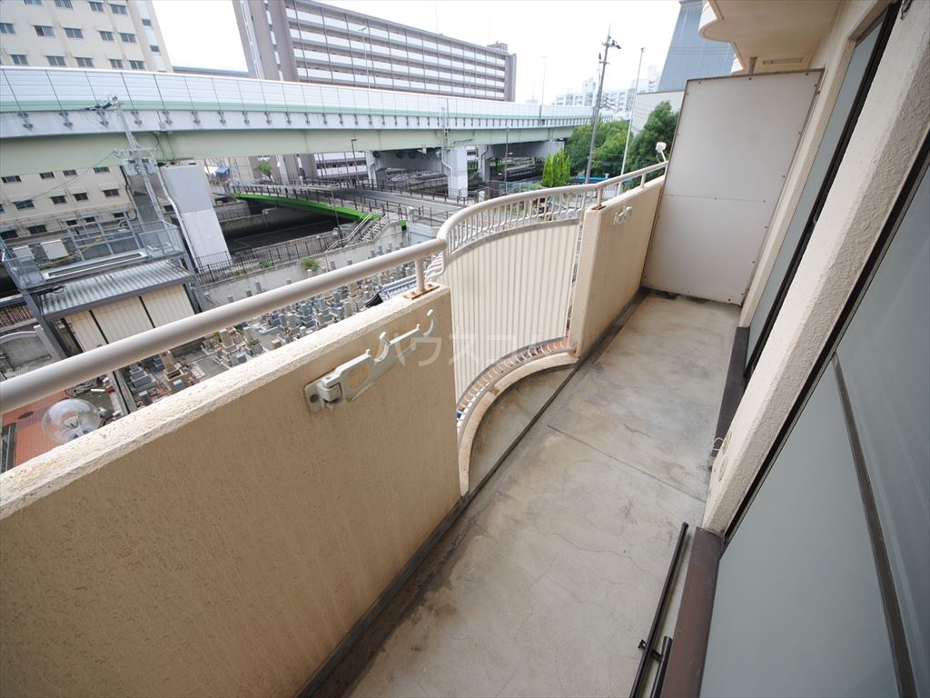 19/30 バルコニー