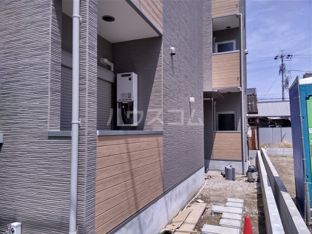 17/23 エントランス