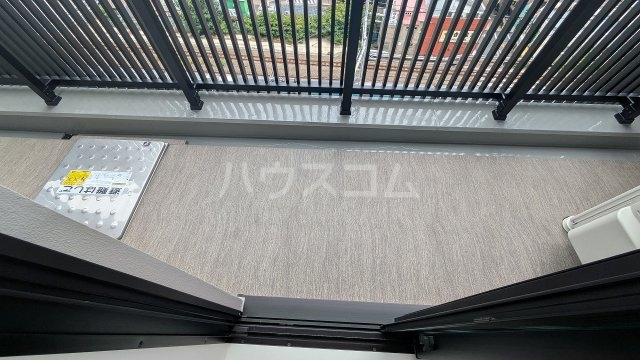 13/23 バルコニー